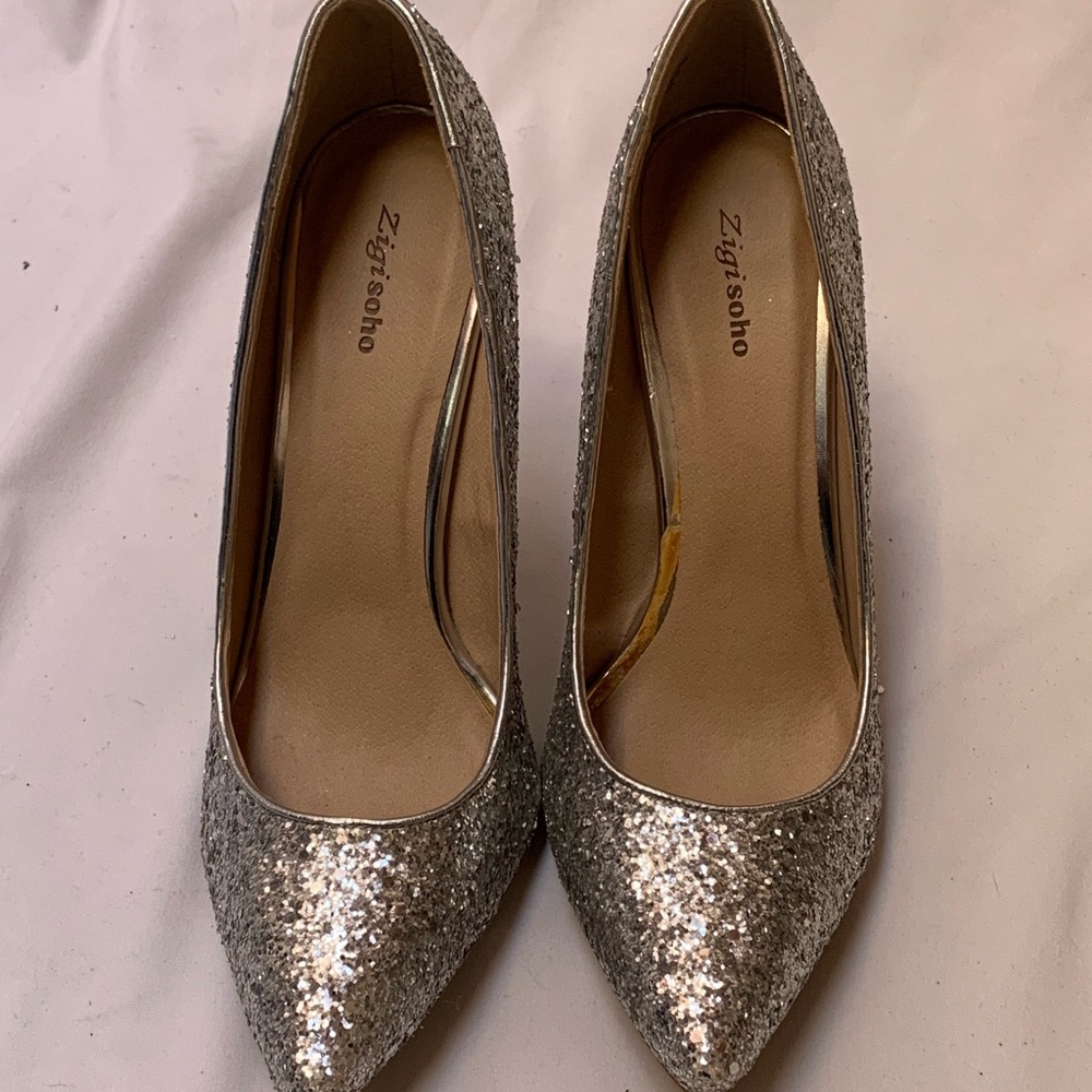 Silver Sparkle Pointed Toe Shoes
